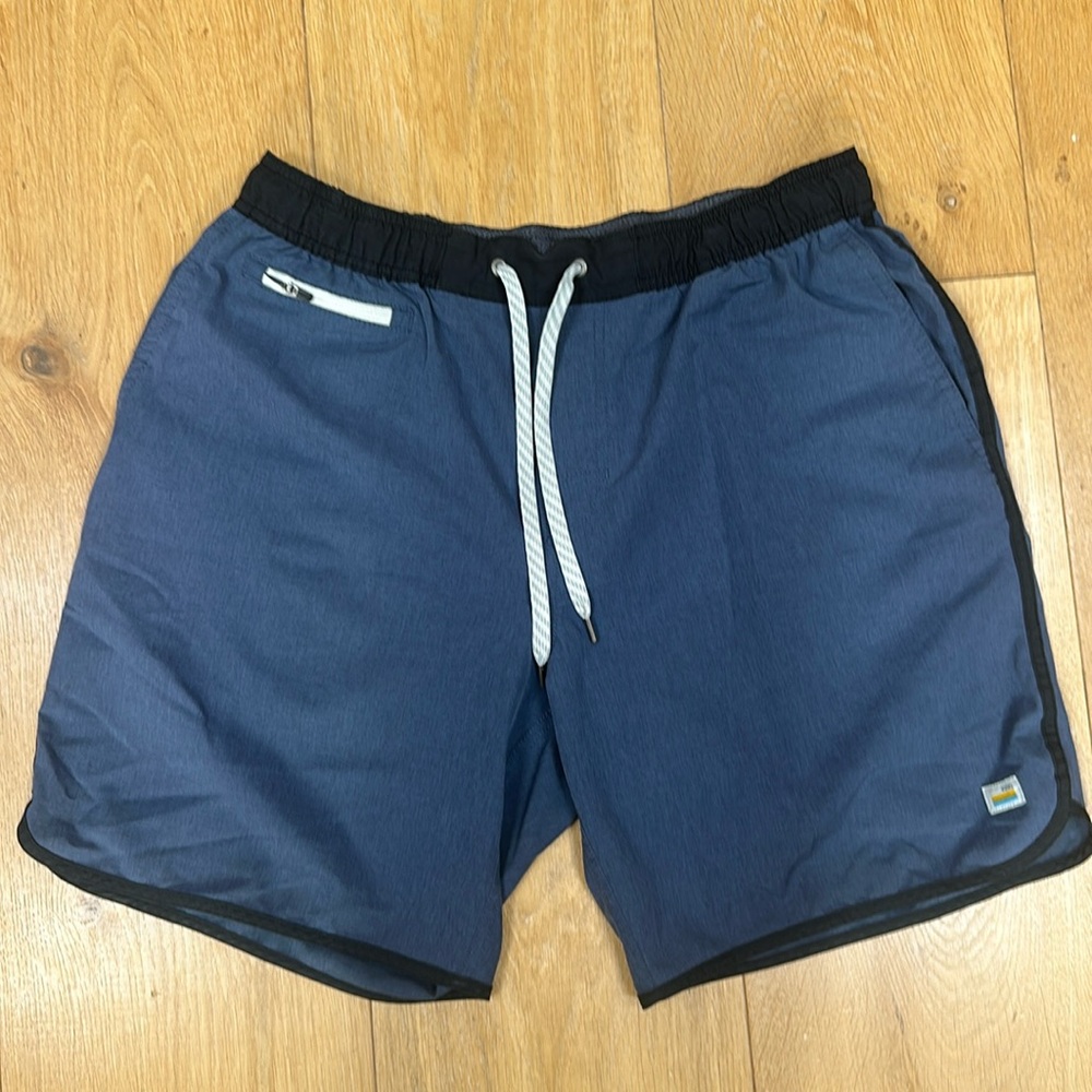 Men's Vuori Athletic Shorts with Drawstring